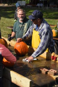 2016 Pumpkin Harvest Photos Dsc 7096